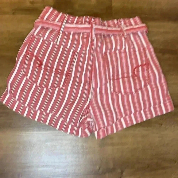 American Eagle Women’s 6 Red & White Striped Linen Blend Shorts - Picture 2 of 10